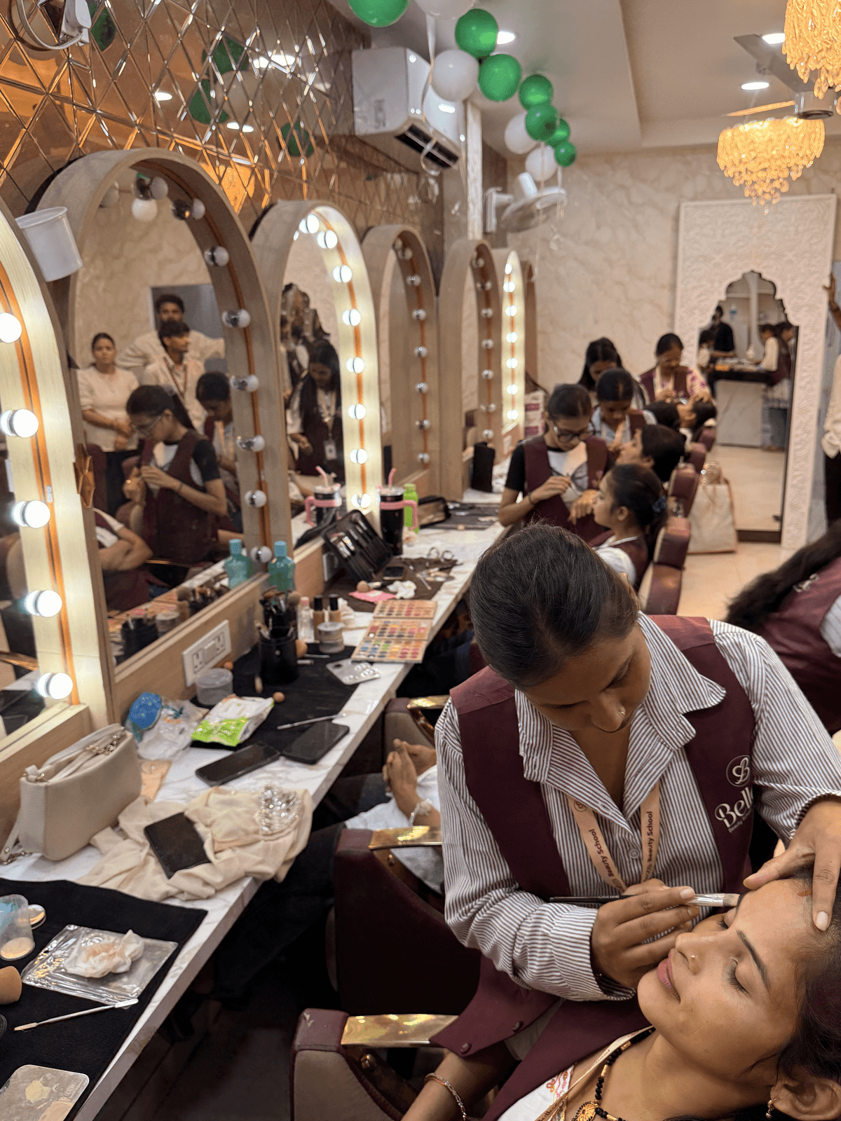 Belleza Beauty School franchise partnership