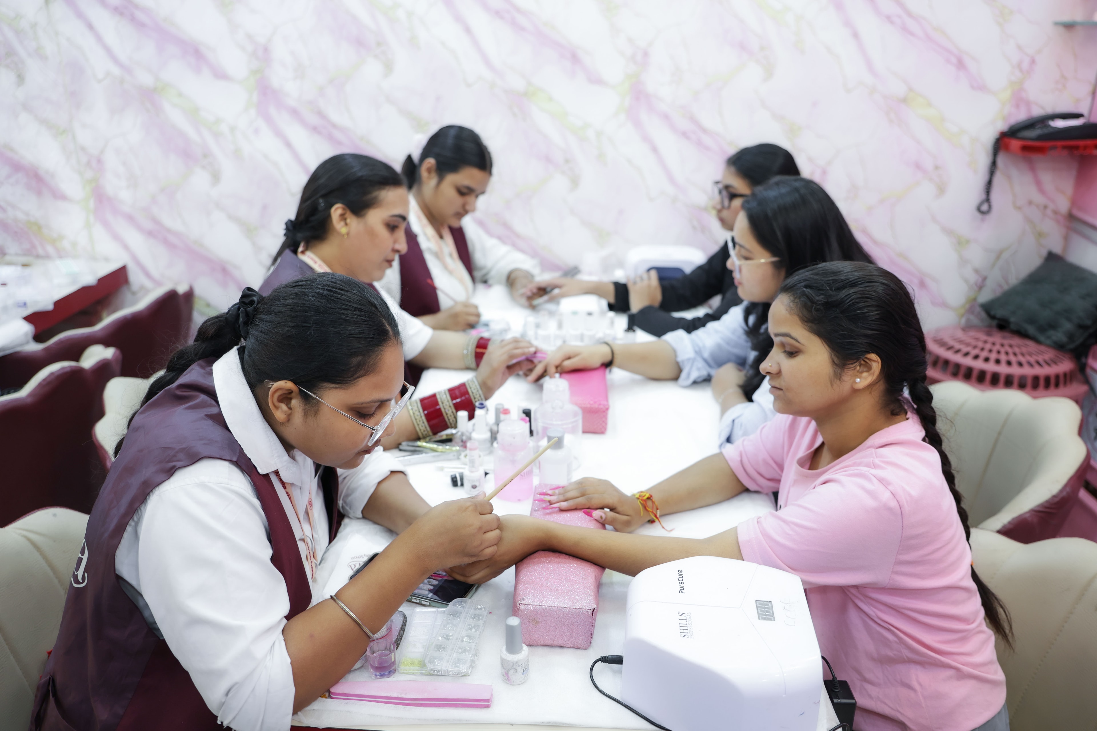Belleza Beauty School academy