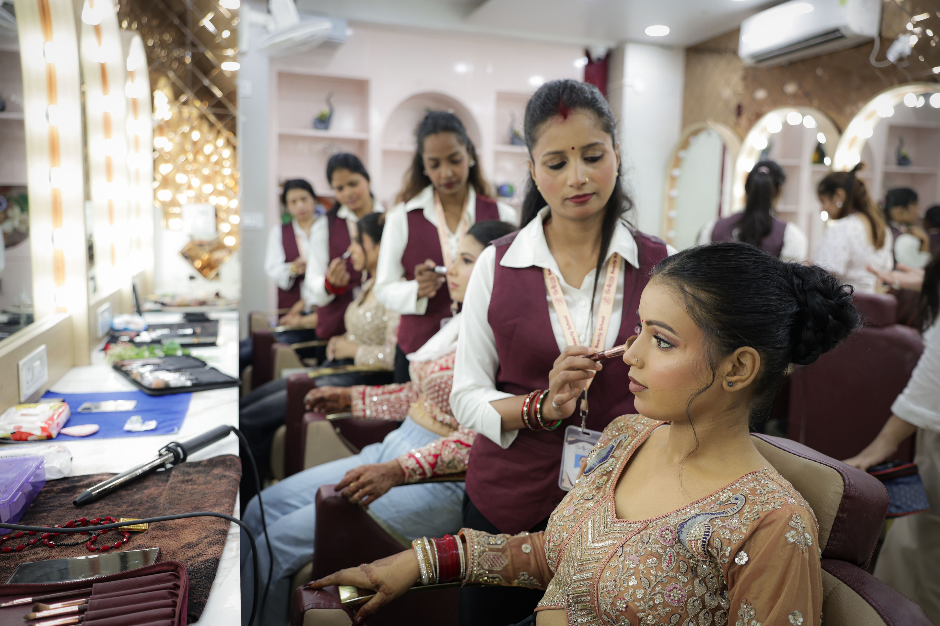 Belleza Beauty School academy